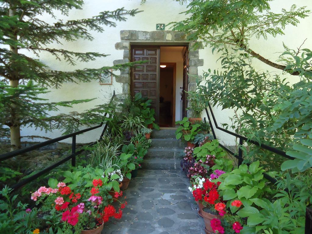 Casa Ursula Pensionat Ansó Exteriör bild
